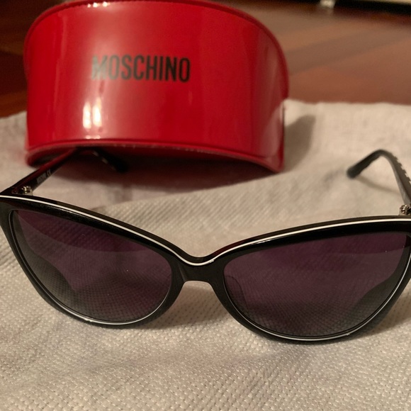 MOSCHINO sunglasses - Picture 2 of 4